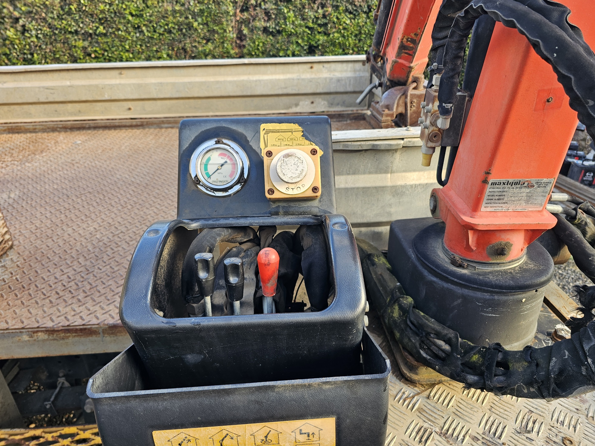 2008 Isuzu NPR 400 rurbo diesel service body crane truck image 11