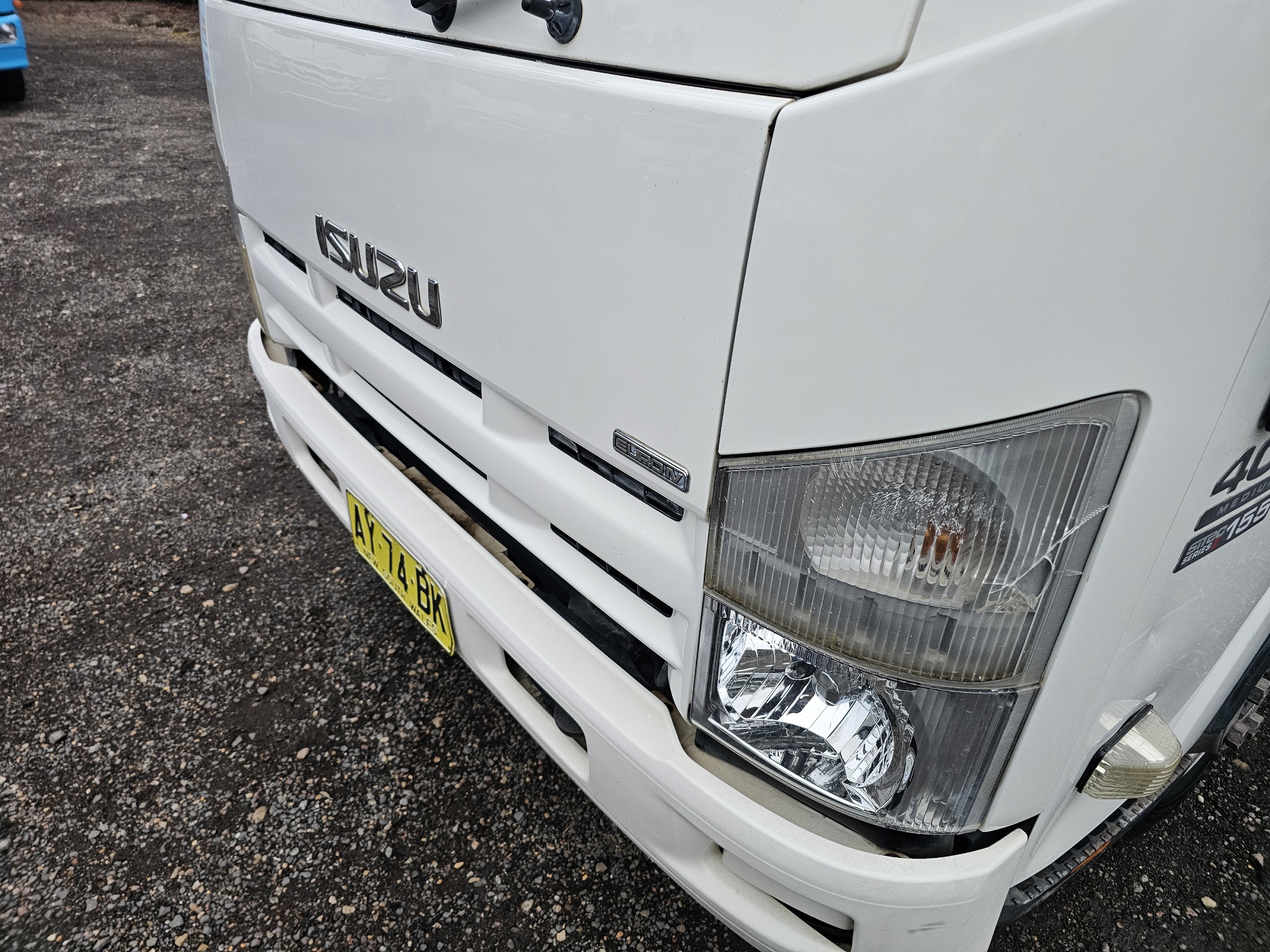 2008 Isuzu NPR 400 rurbo diesel service body crane truck image 3