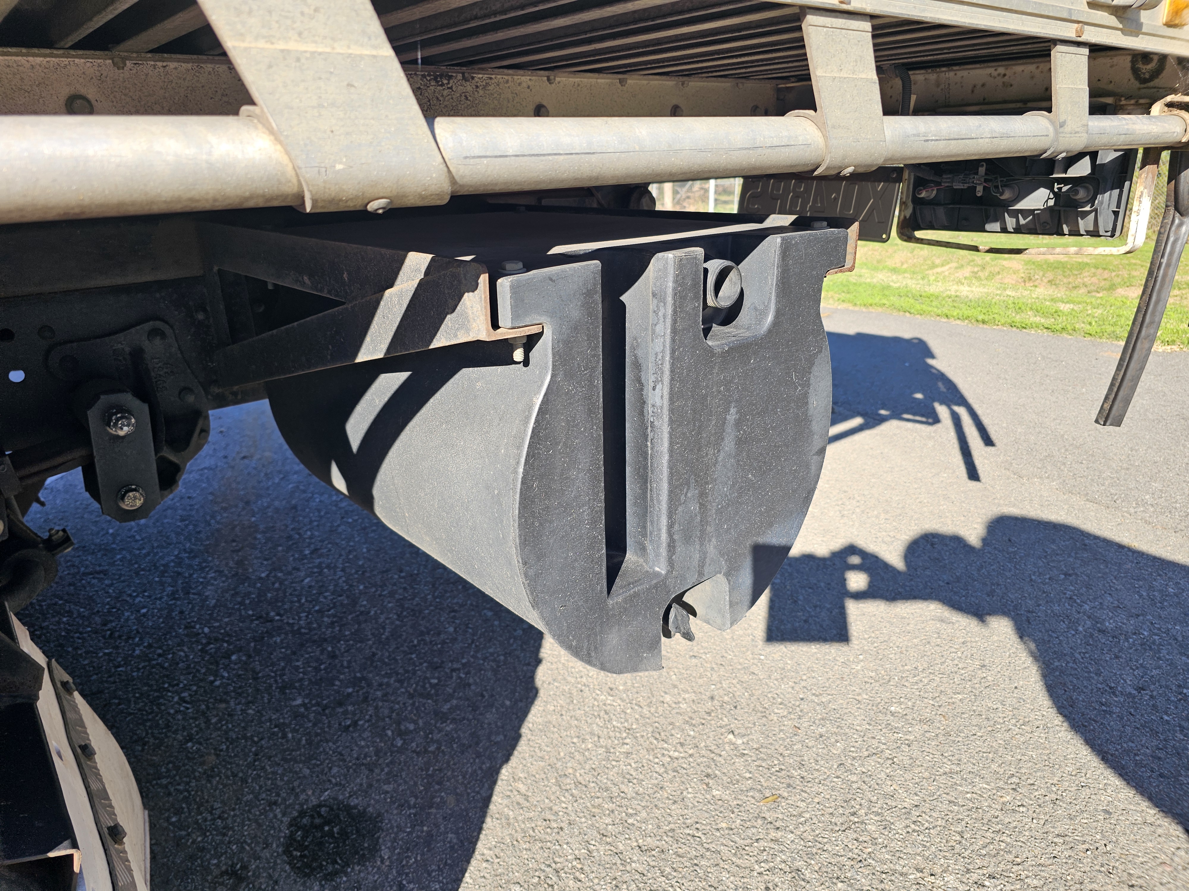 2012 NPR 75 turbo diesel tipper truck image 9