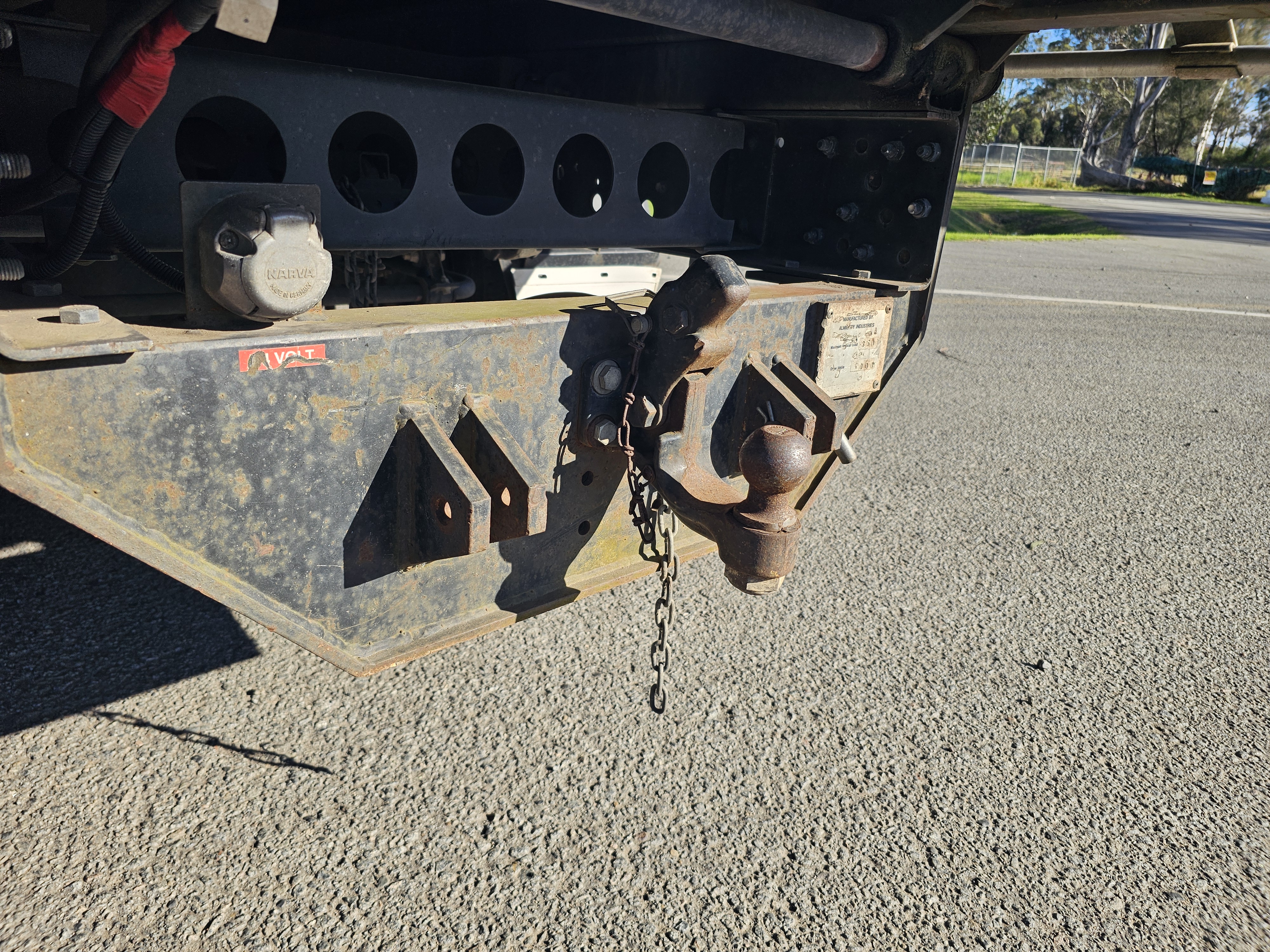 2012 NPR 75 turbo diesel tipper truck image 10