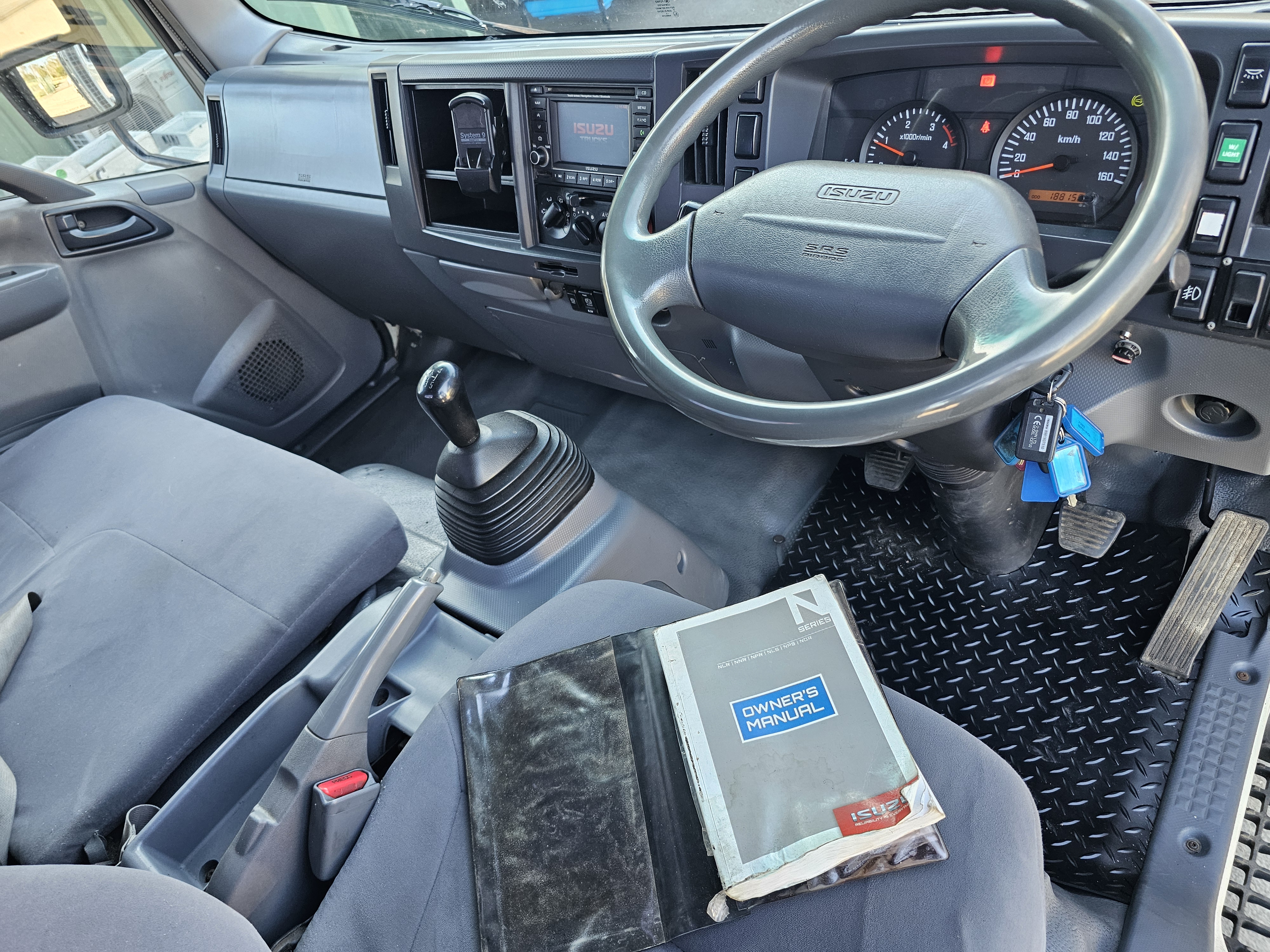 2012 NPR 75 turbo diesel tipper truck image 15