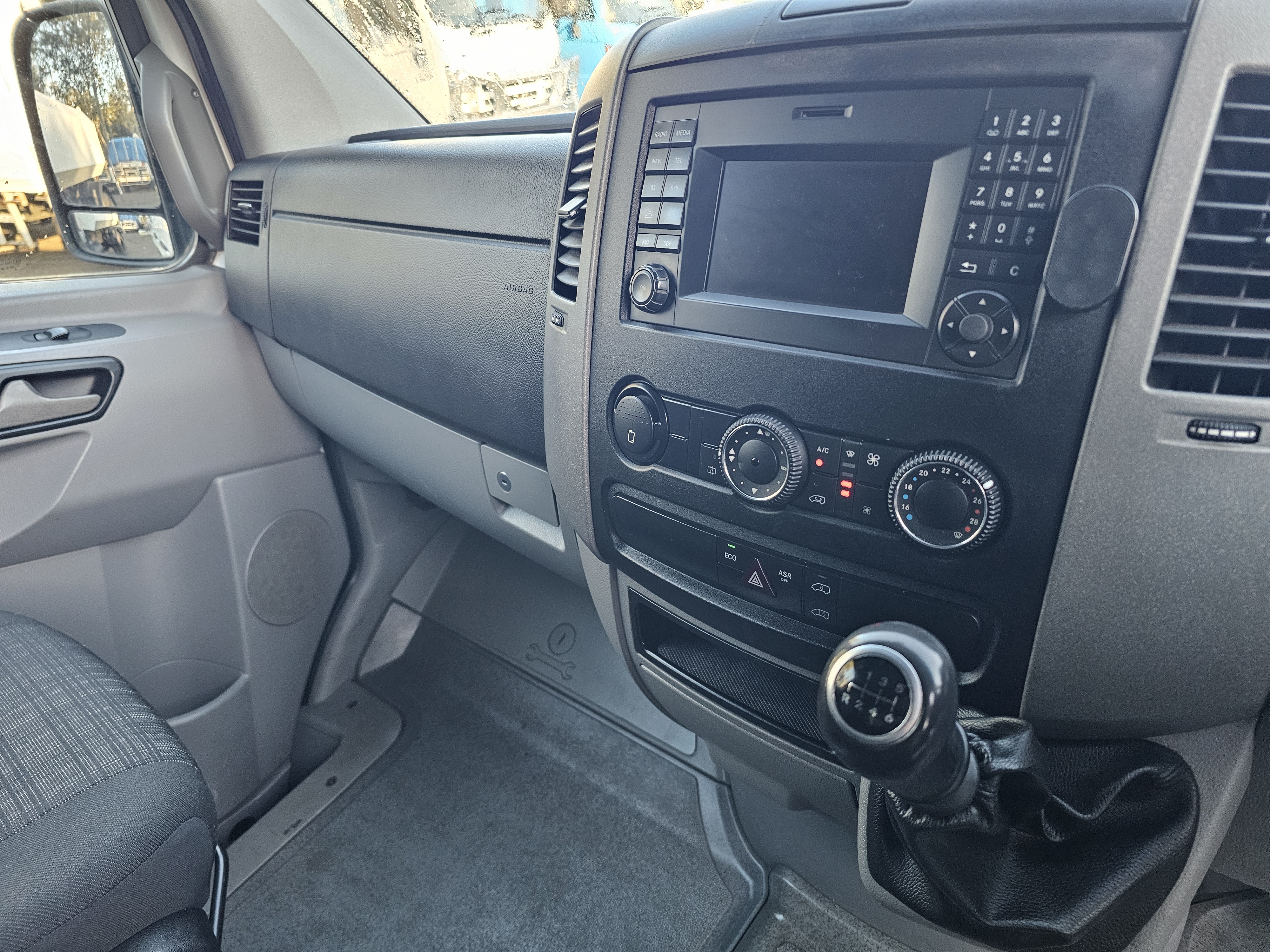 2019 Mercedes benz sprinter turbo diesel van image 16