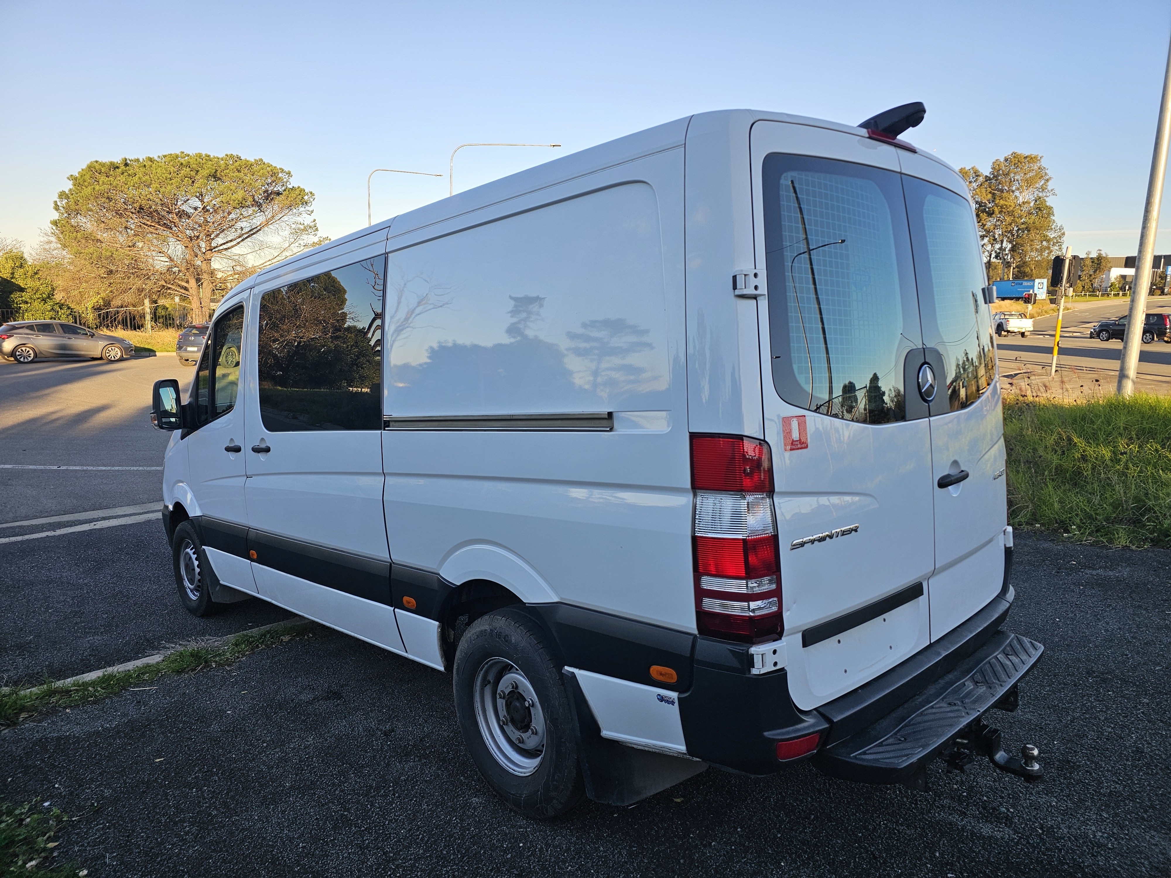 2019 Mercedes benz sprinter turbo diesel van image 5