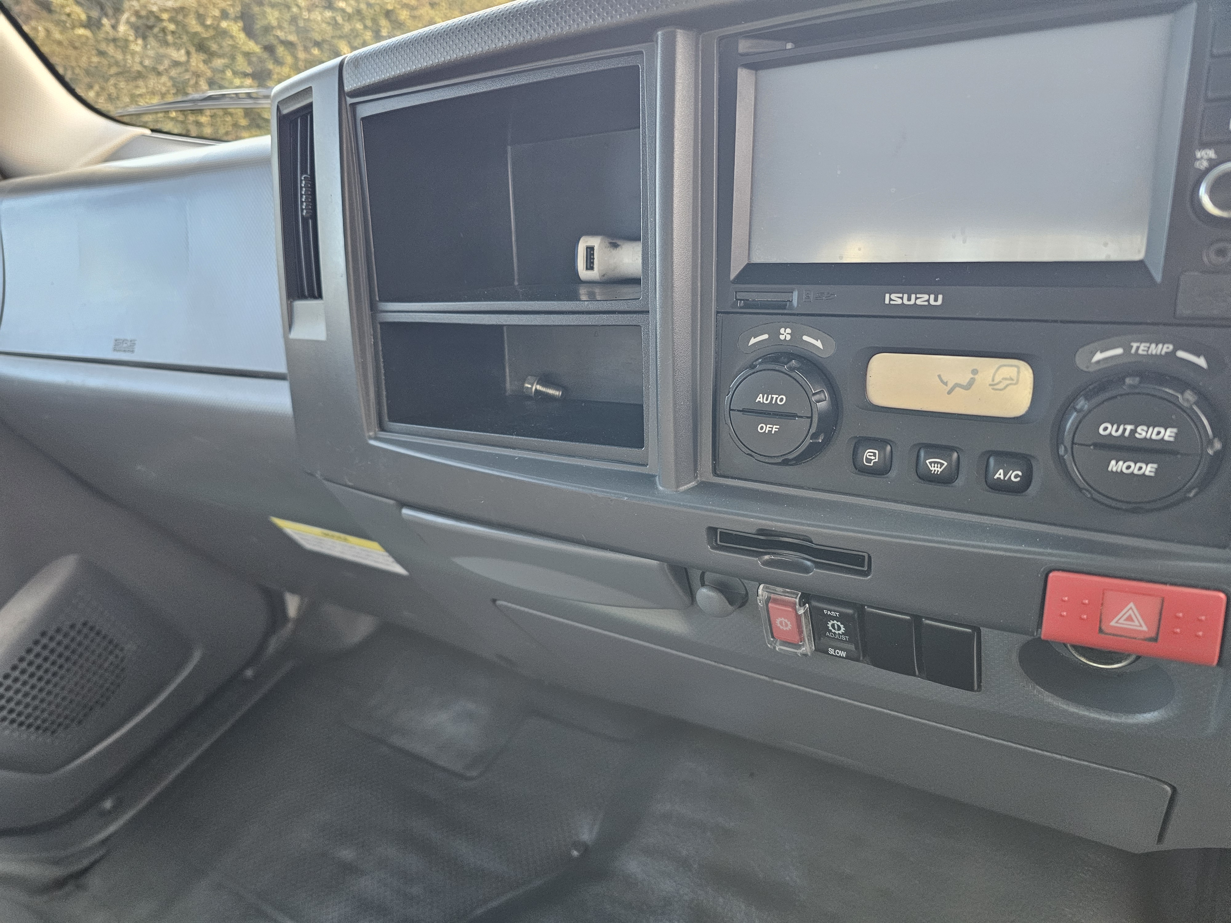 2019 Isuzi NQR 450 turbo diesel auto table top truck image 15