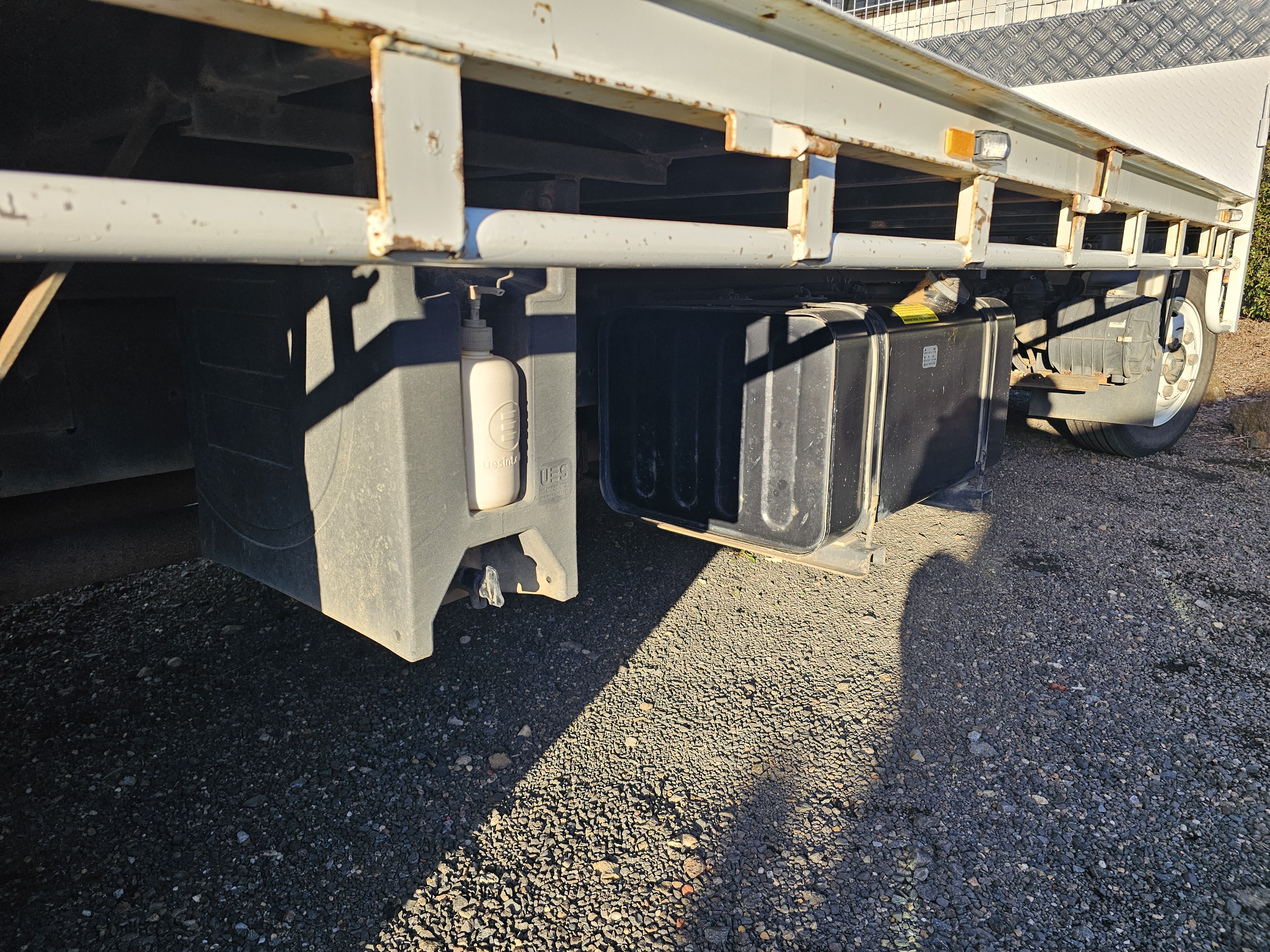 2019 Isuzi NQR 450 turbo diesel auto table top truck image 8