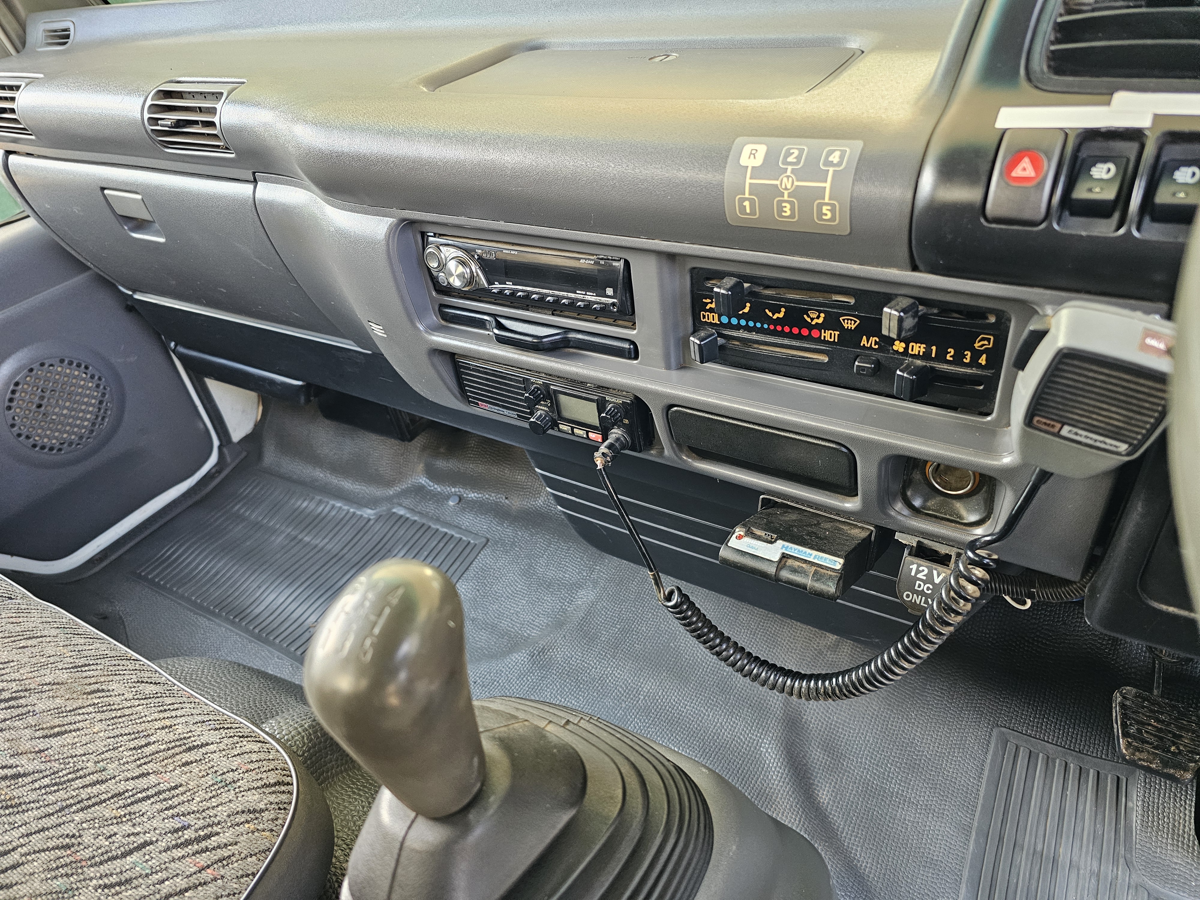 2001 Isuzu NPR 300 turbo diesel service body crane truck image 14