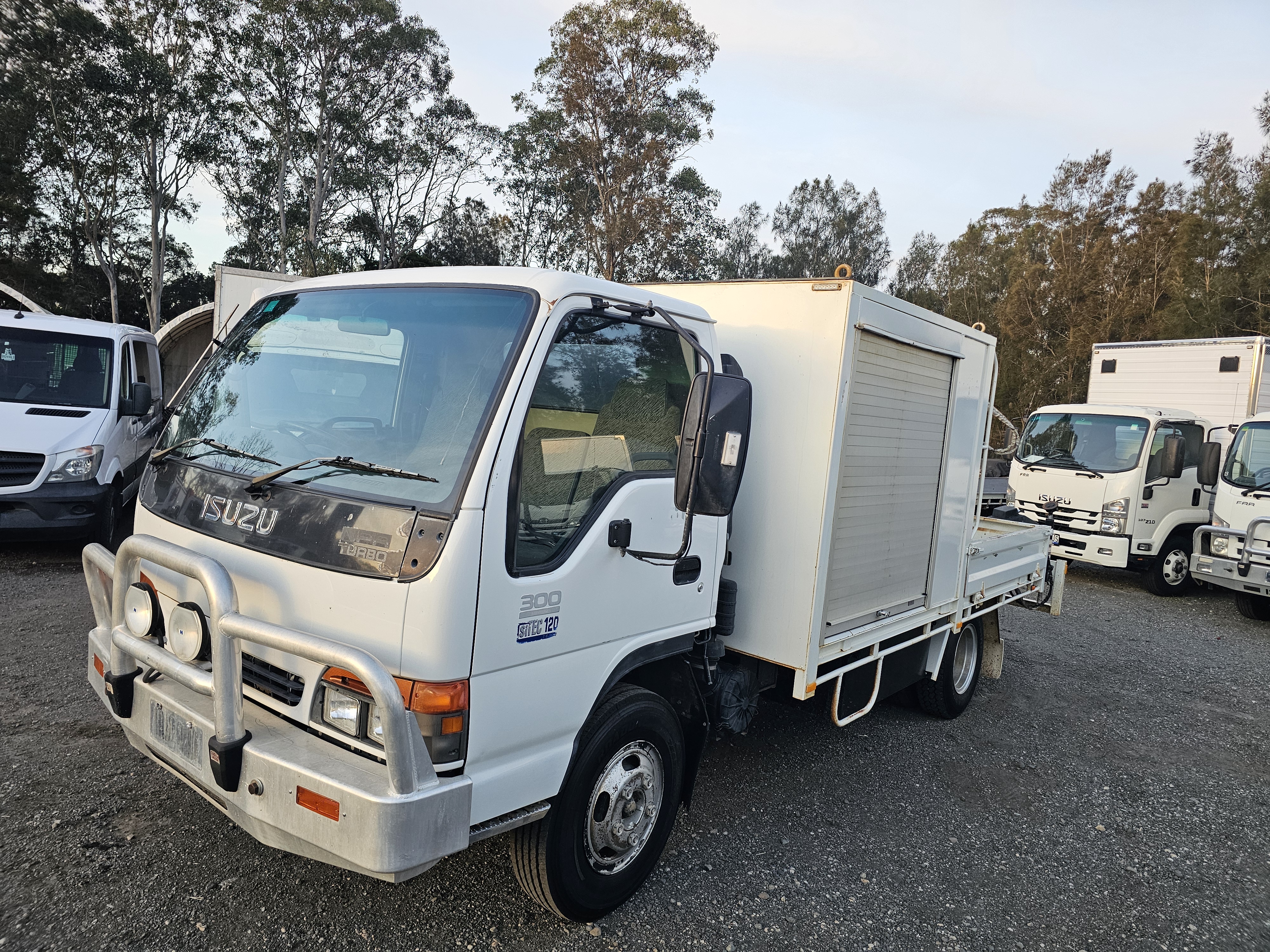 2001 Isuzu NPR 300 turbo diesel service body crane truck image 3