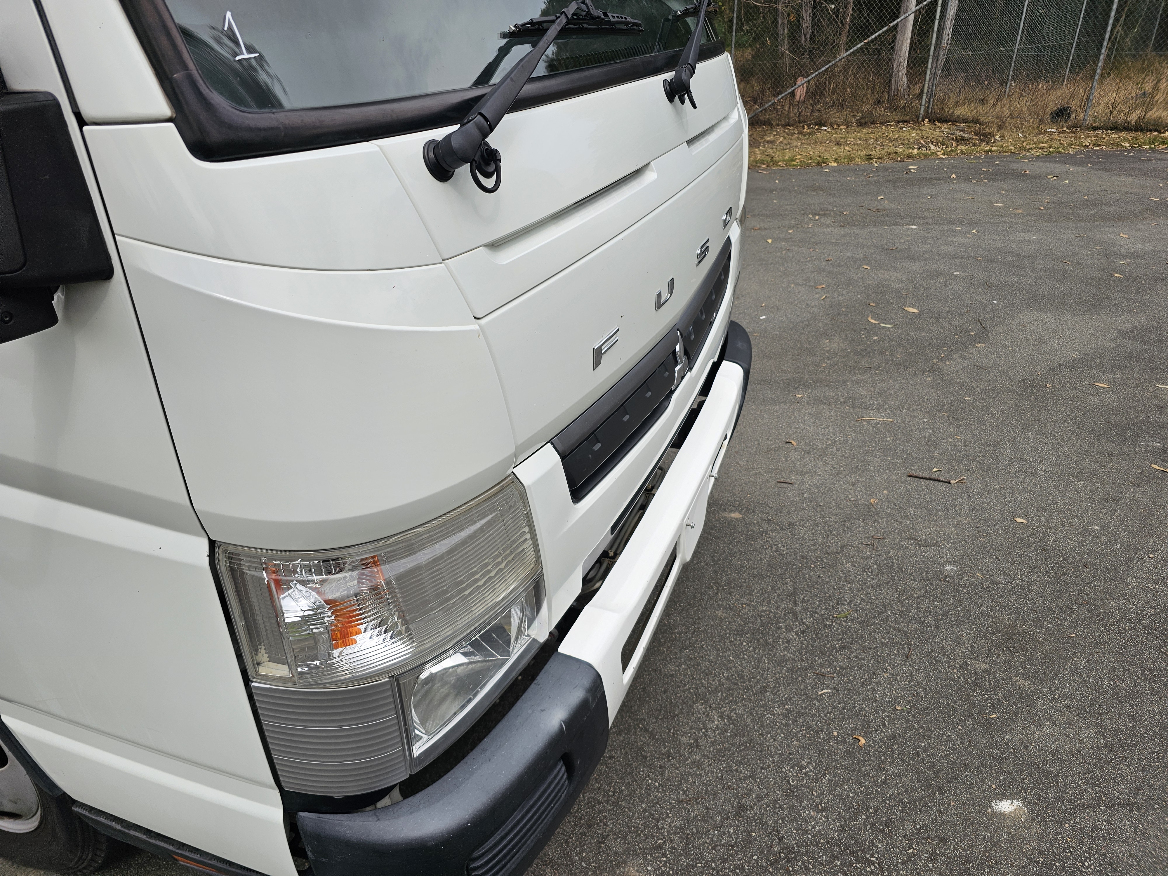 2019 Mitsubishi canter 515 turbo diesel auto car licence pantech truck image 7